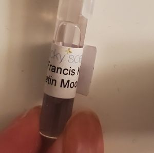 Oud Satin Mood Eau de parfum sample maison francis kurkdjian 0.7 ml